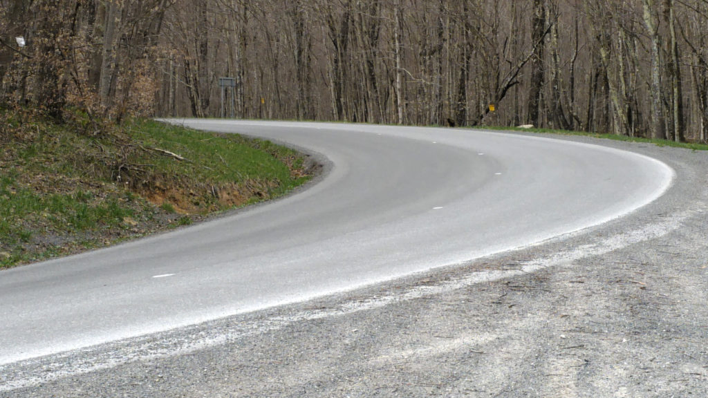 Road curve on the way to Snowshoe.